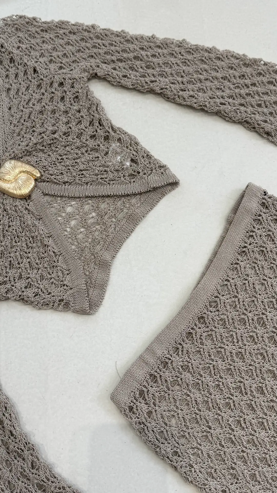 4790 Ajurlu Gold Aksesuarlı Beach Triko Takım BEJ