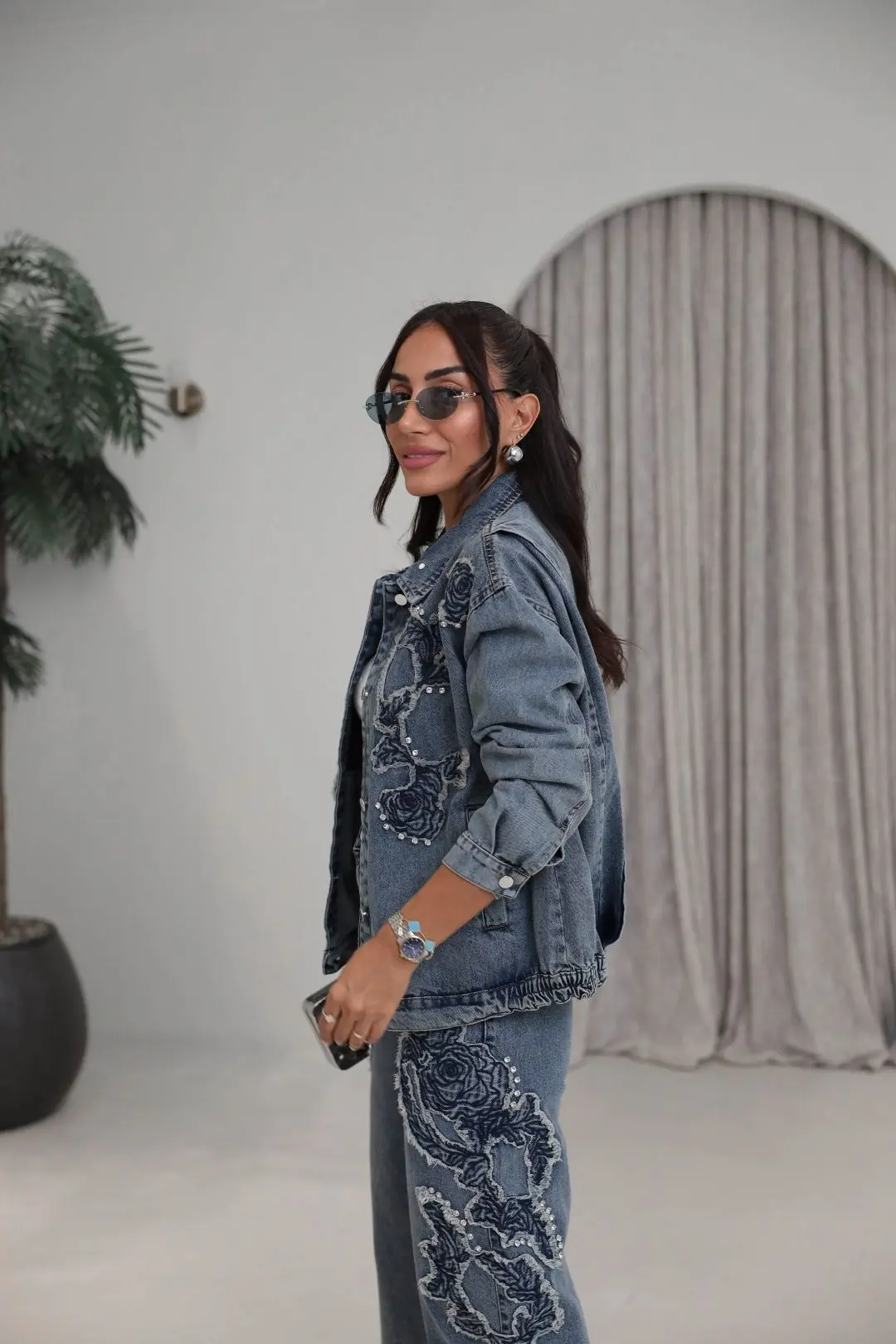 7502 Rose Aplikeli Taşlı Denim Ceket Pantolon Takım TİNTLİ MAVİ