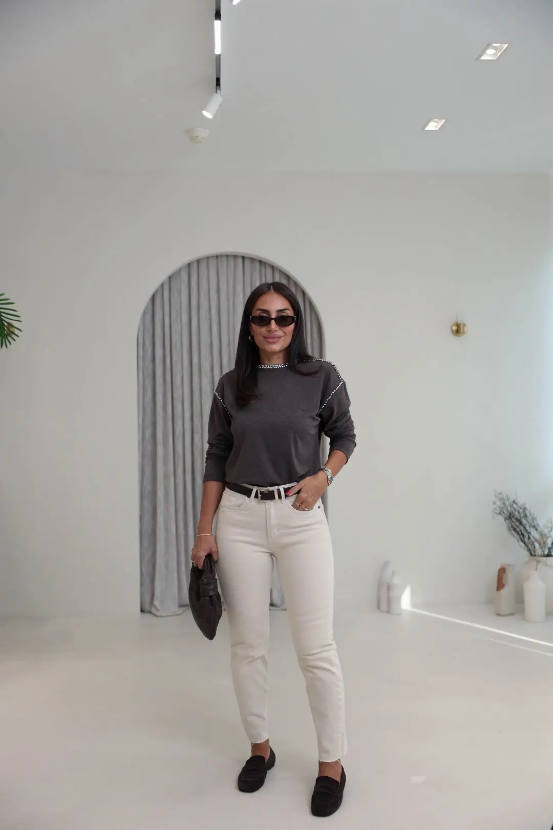 9064 Taşlı Detaylı Yumuşak Kumaş Bluz KAHVE