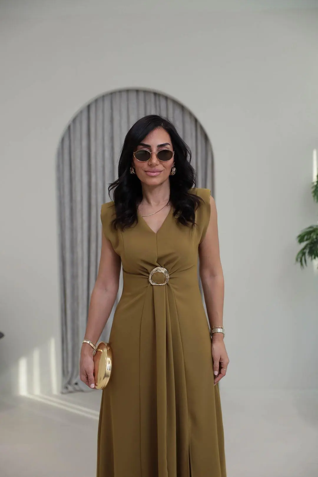 3865 V Yaka Gold Tokalı Maxi Elbise OLİVE
