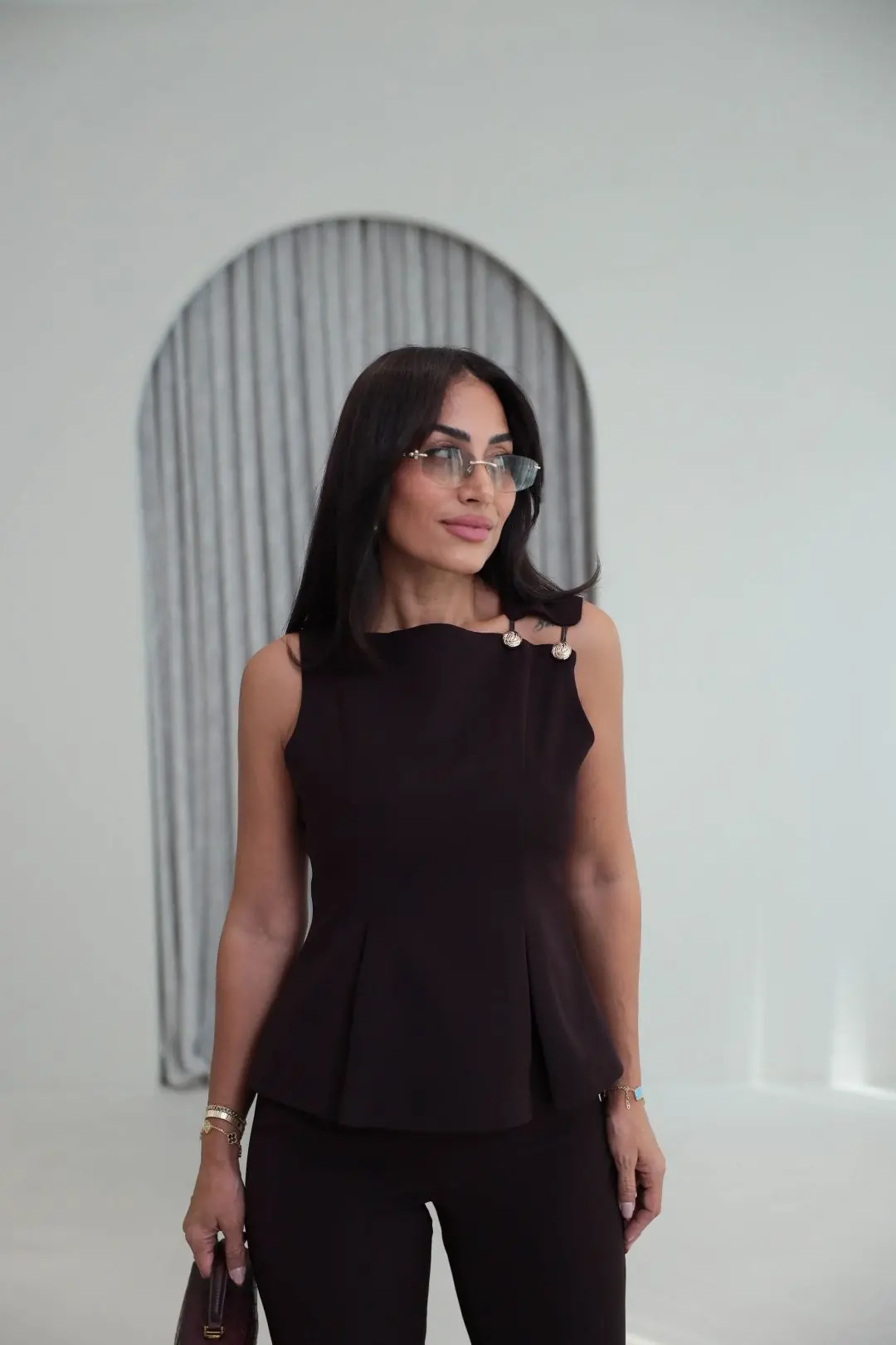 9215 Omuz Düğme Detaylı Bluz & Pantolon Takım MÜRDÜM