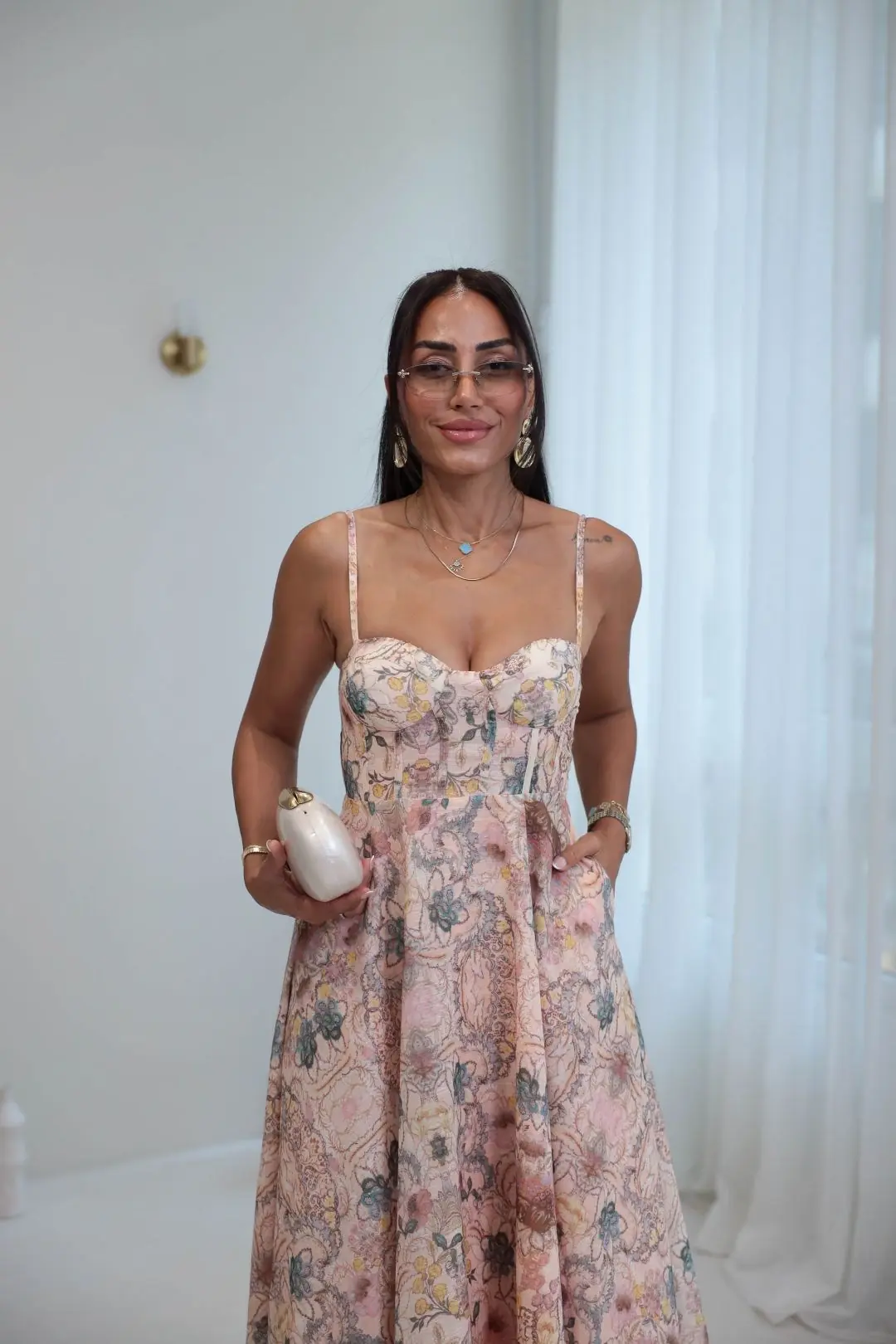 5225 Ayarlanabilir Askılı Floral Desen Korsajlı Elbise DESENLİ