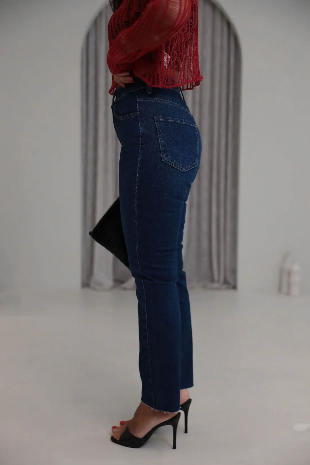 2402 Lazer Kesikli Boyfit Jean KOYU MAVİ