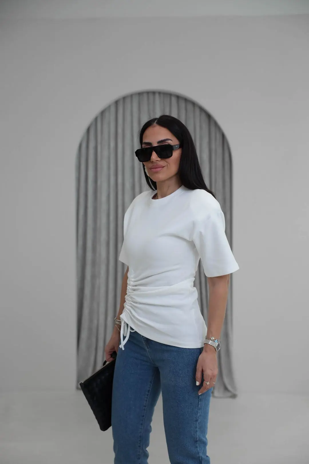 1025 Vatkalı Pamuklu Büzgü Detay Tshirt EKRU