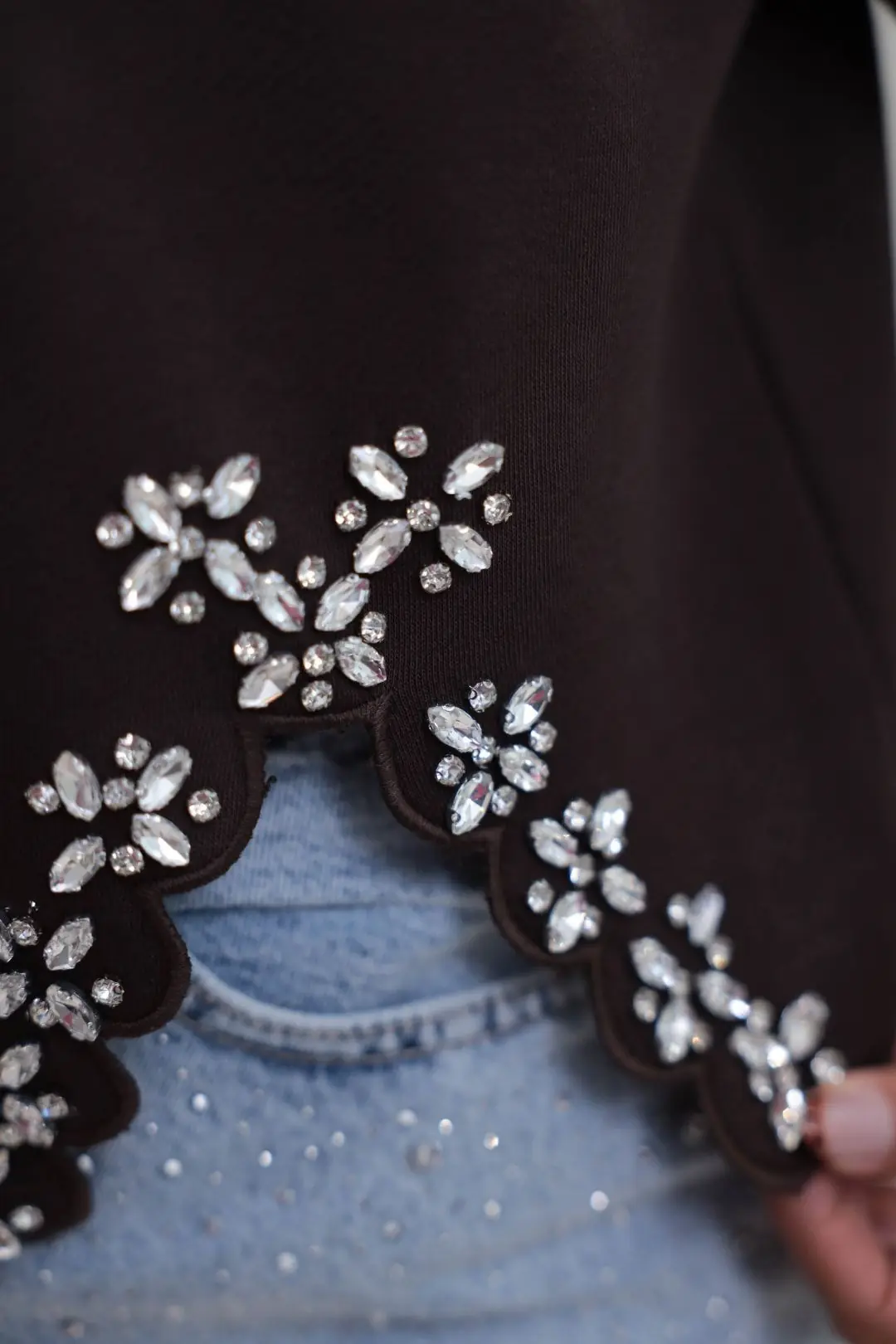 9095 Eteği Taş Süslemeli Pamuklu Sweatshirt KAHVE