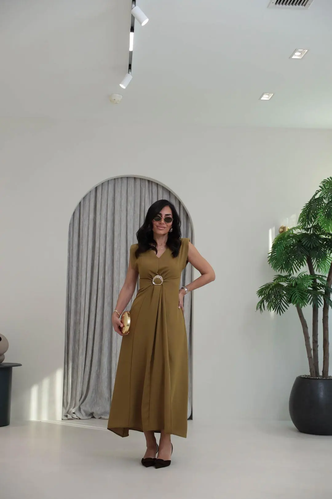 3865 V Yaka Gold Tokalı Maxi Elbise OLİVE