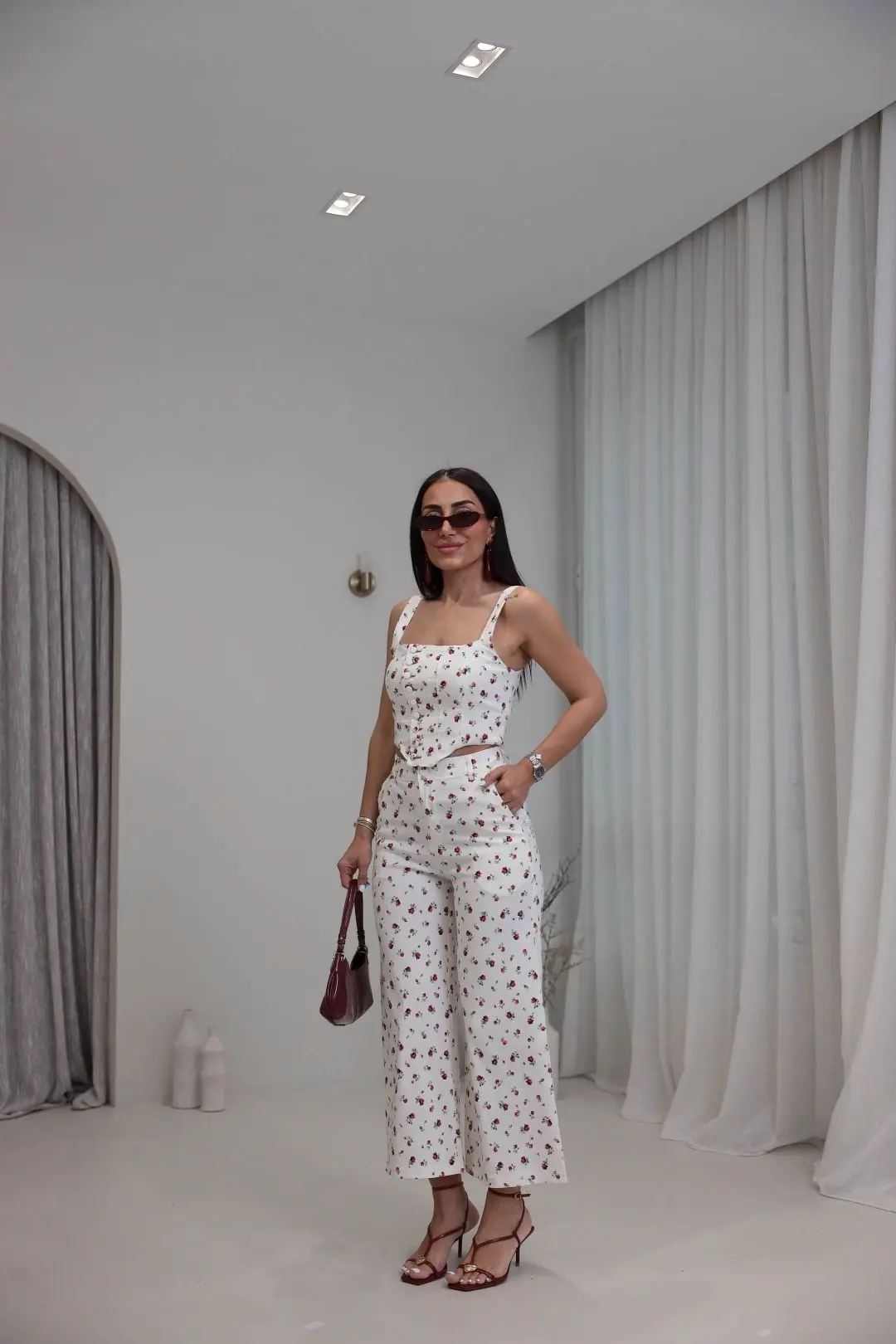8355 Çiçek Desenli Full Likralı Takım EKRU