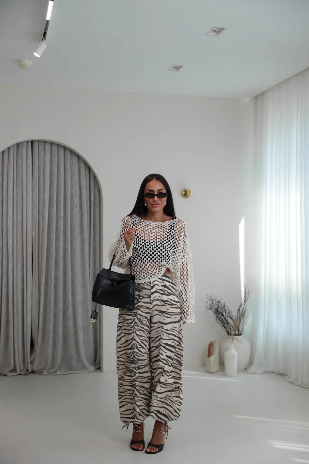 9005 Bel ve Paça Bağcıklı Zebra Desen Pantolon BEJ