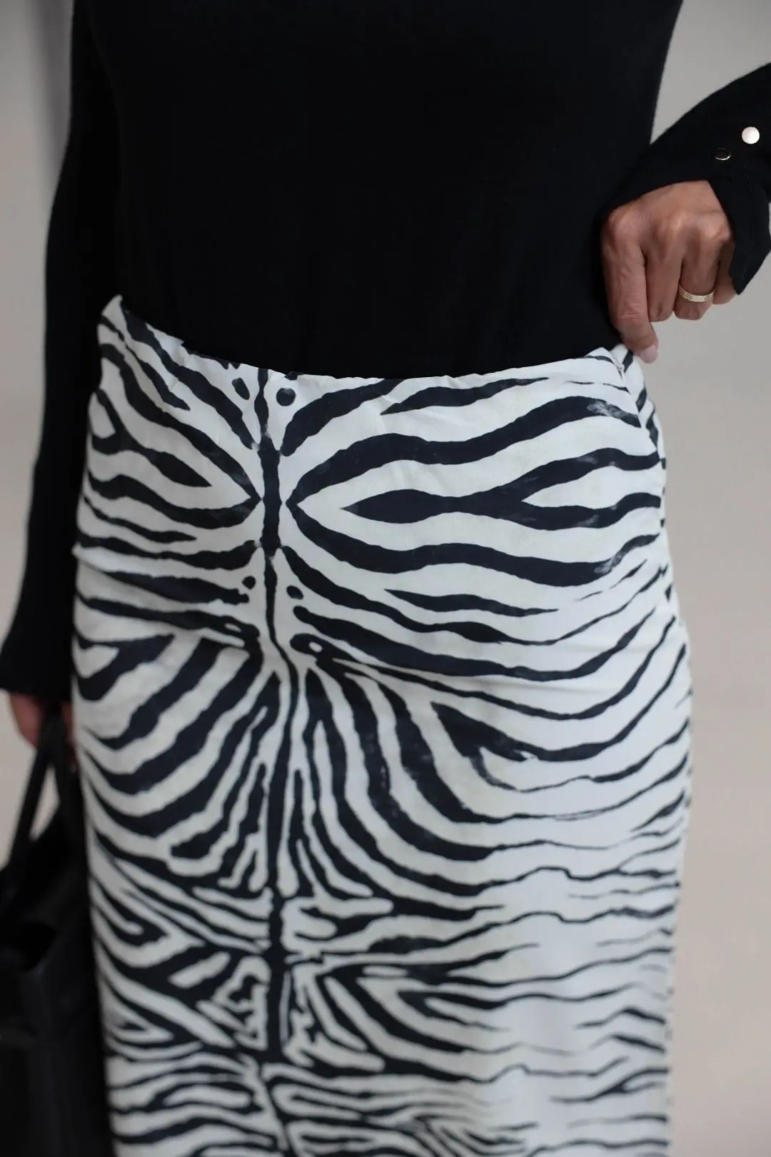 4267 Zebra Desen Astarlı Kalem Etek EKRU