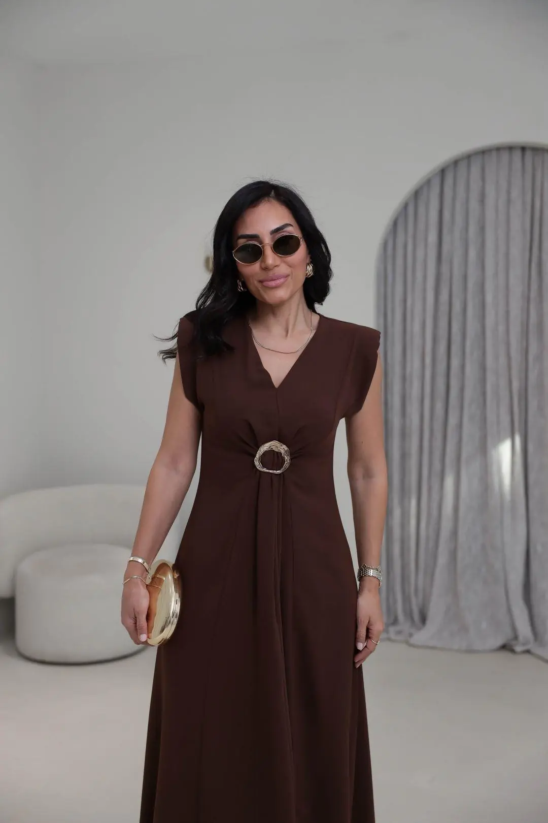 3865 V Yaka Gold Tokalı Maxi Elbise KAHVE