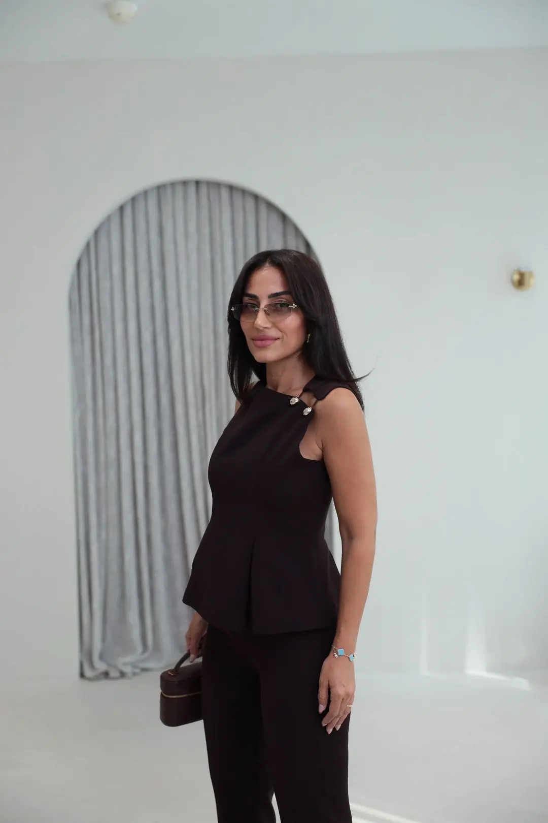 9215 Omuz Düğme Detaylı Bluz & Pantolon Takım MÜRDÜM