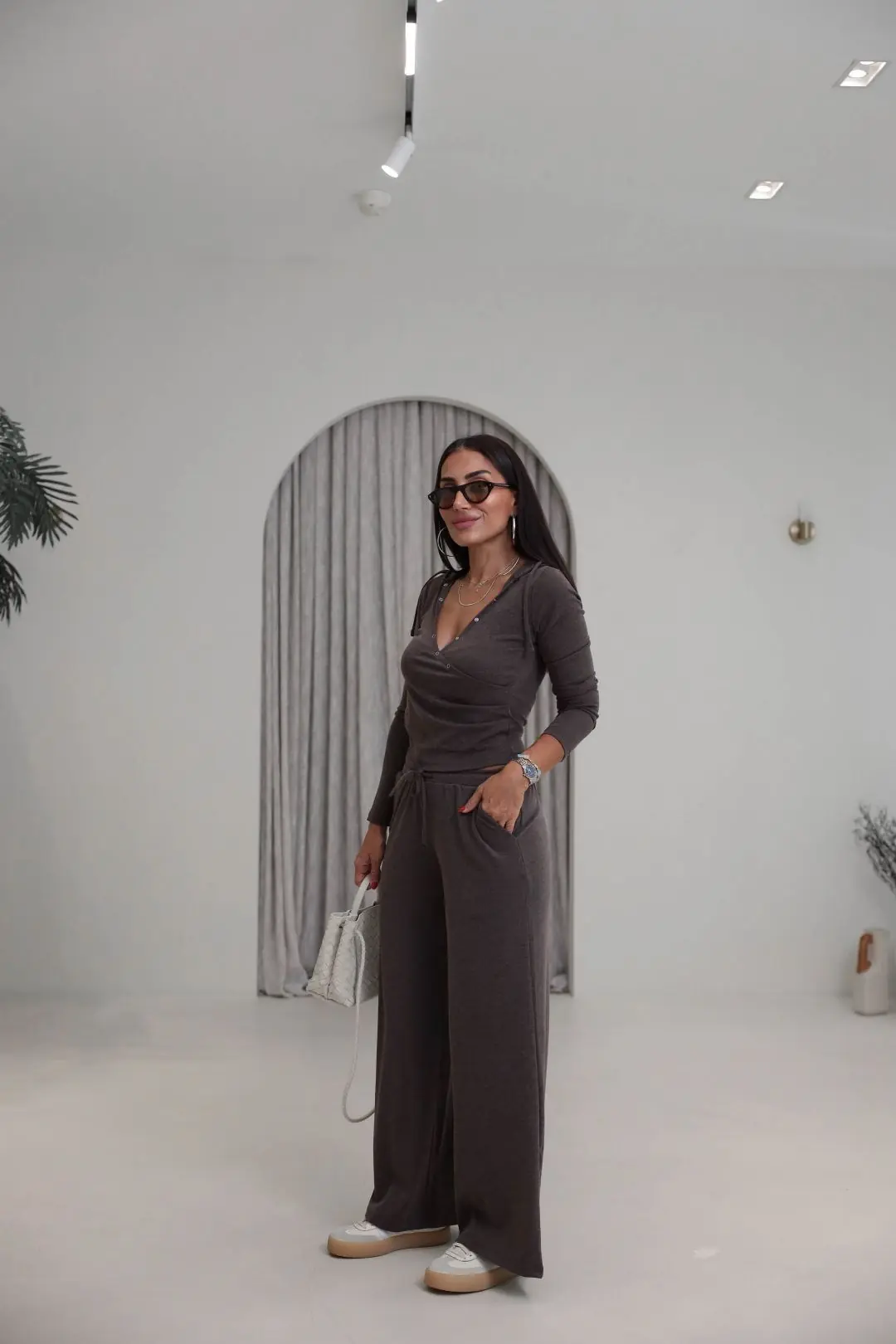 9034 Bağcıklı Yumuşak Kumaş Pantolon KAHVE