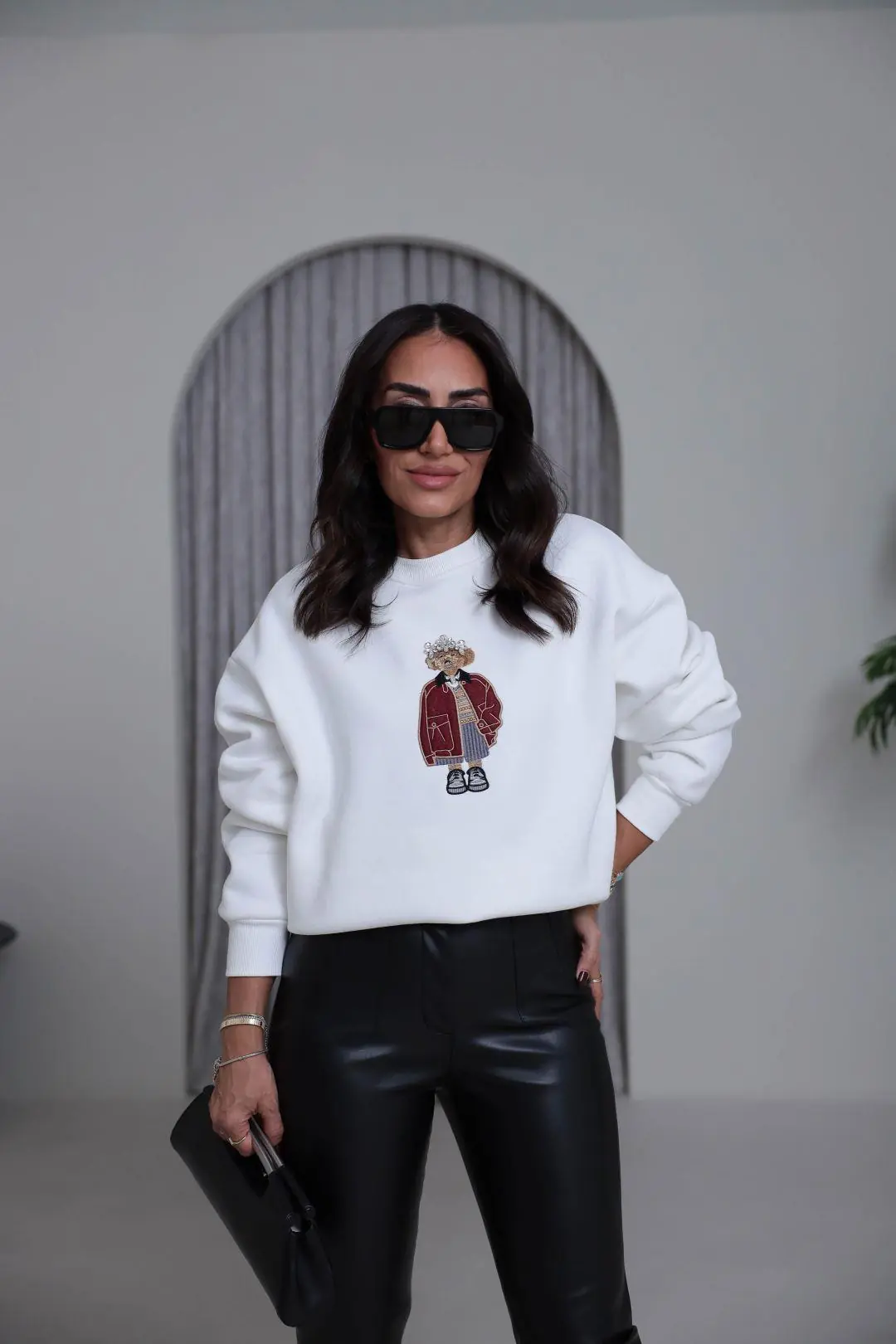 6910 Taşlı Aplikeli Şardonlu Sweatshirt EKRU