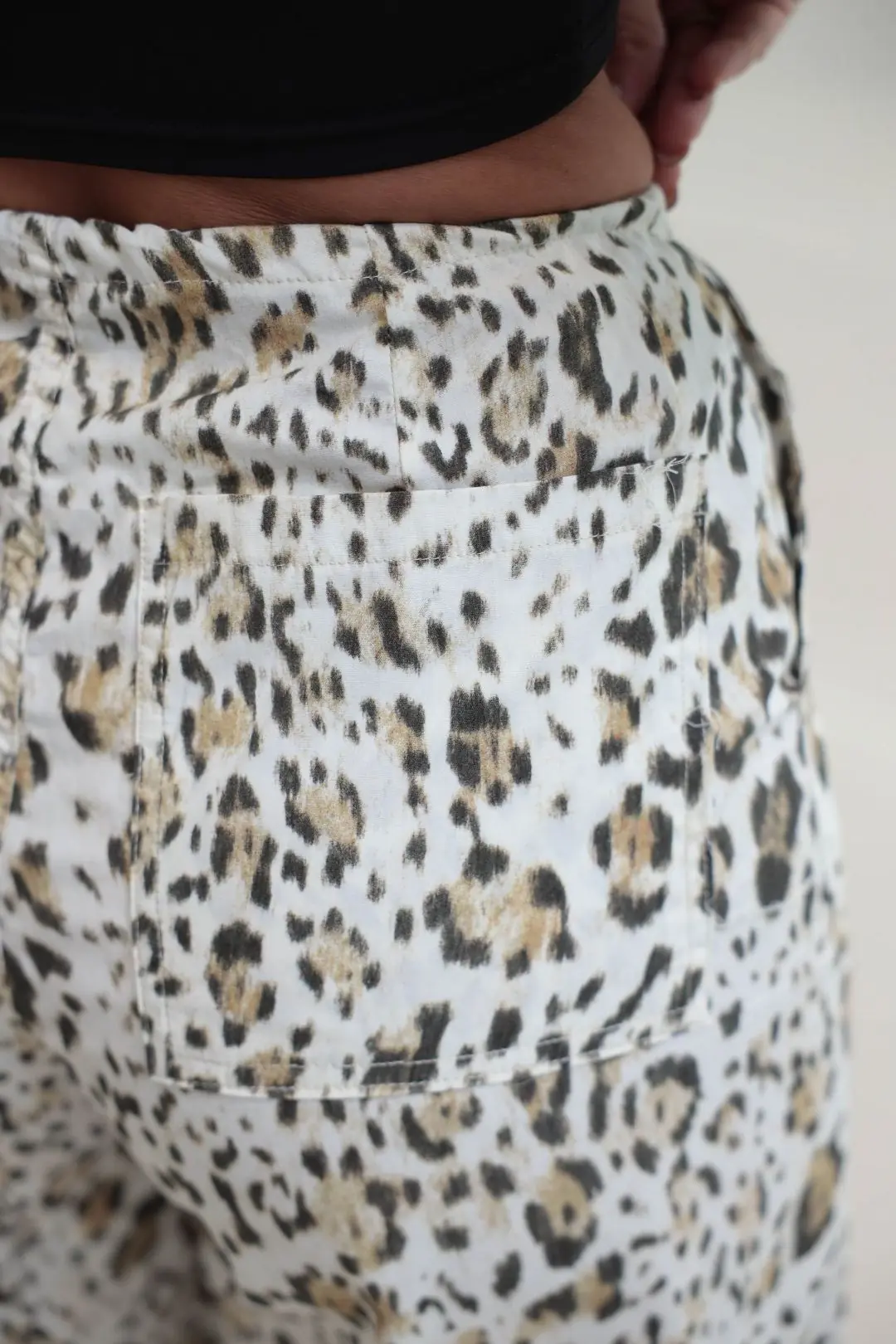 9144 Bel Ve Paça Bağıcıklı Leopar Desen Pantolon LEOPAR