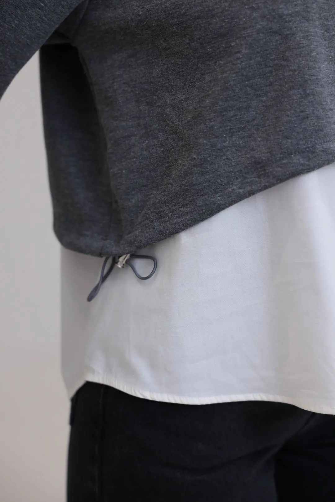 1154 Nakış Gömlek Detaylı Sweatshirt GRİ