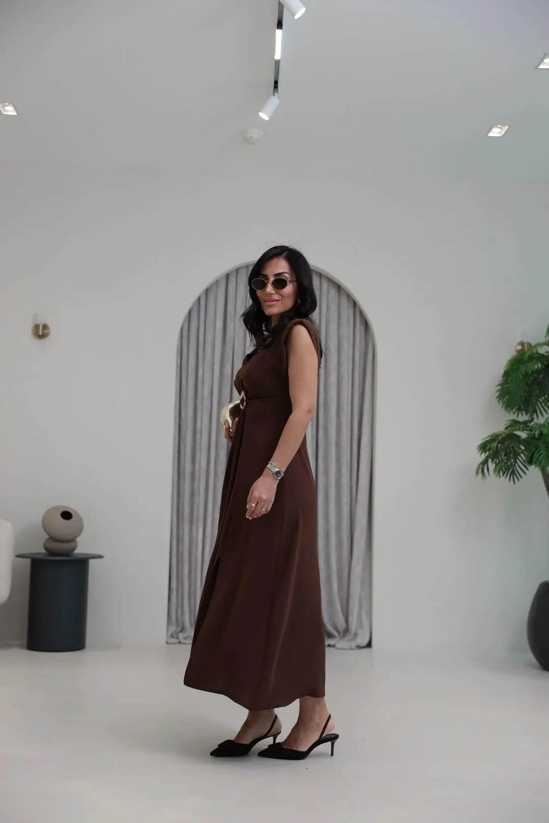 3865 V Yaka Gold Tokalı Maxi Elbise KAHVE